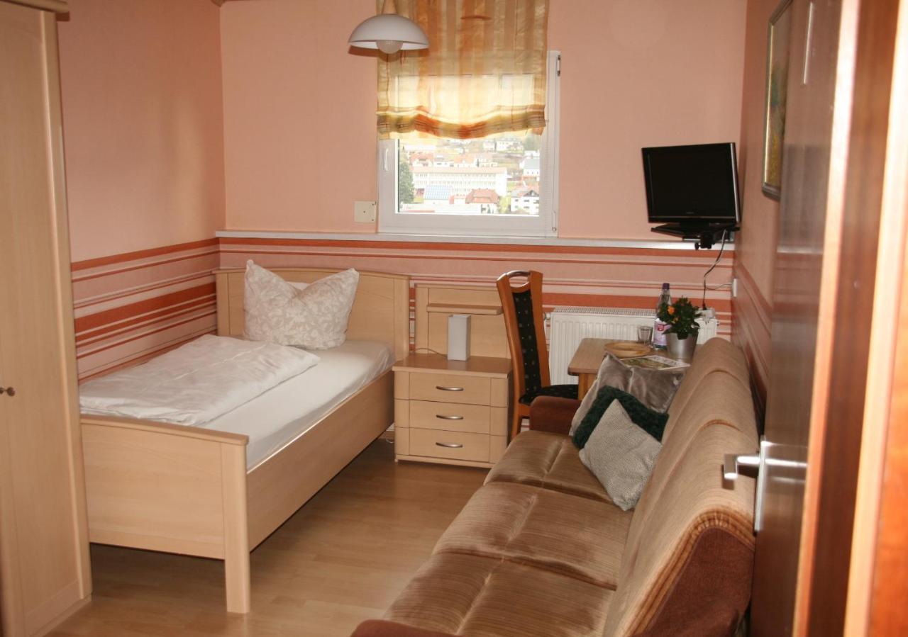 Hotel Haus Luise Weber à Hilders Extérieur photo